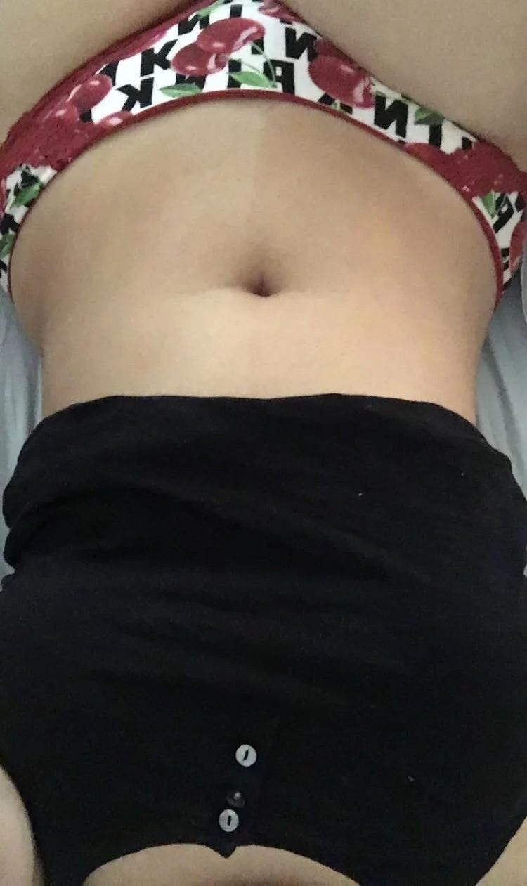 Sexy teen gets leaked image 9