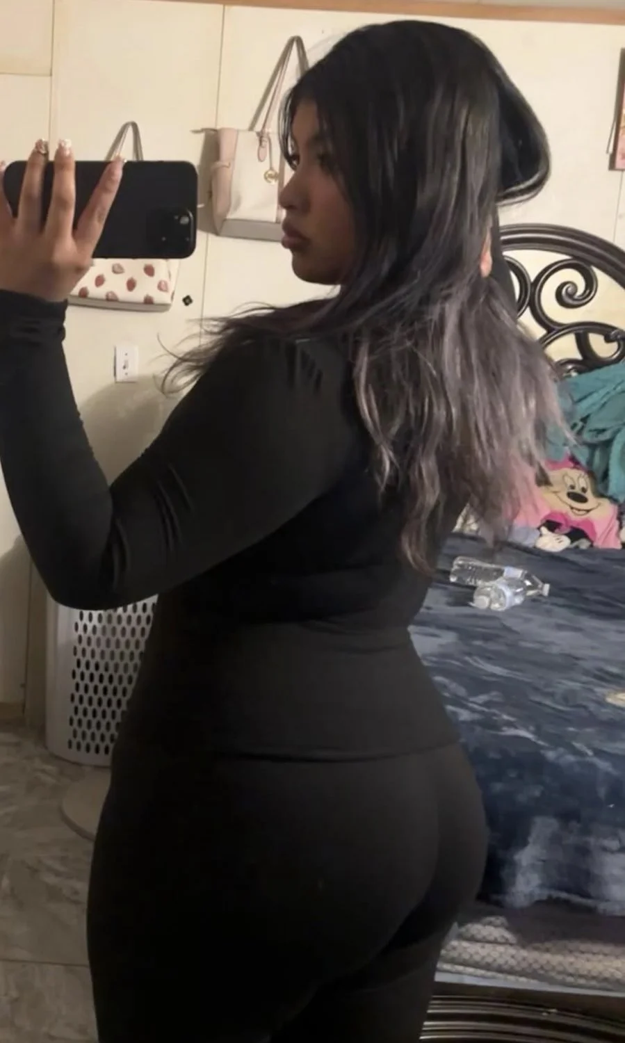 mexican baddie keeps sending her fat ass image 10