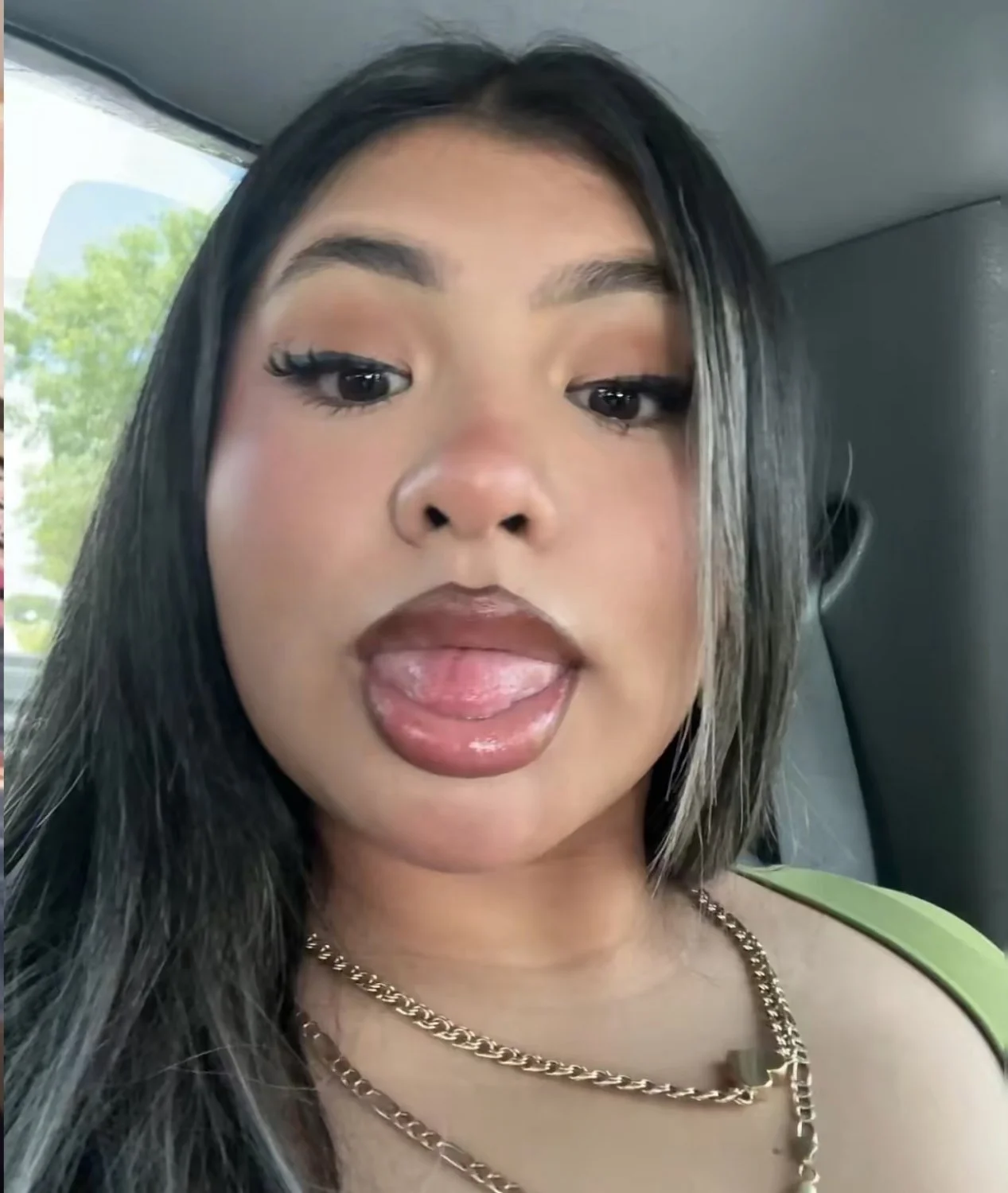 mexican baddie keeps sending her fat ass image 11