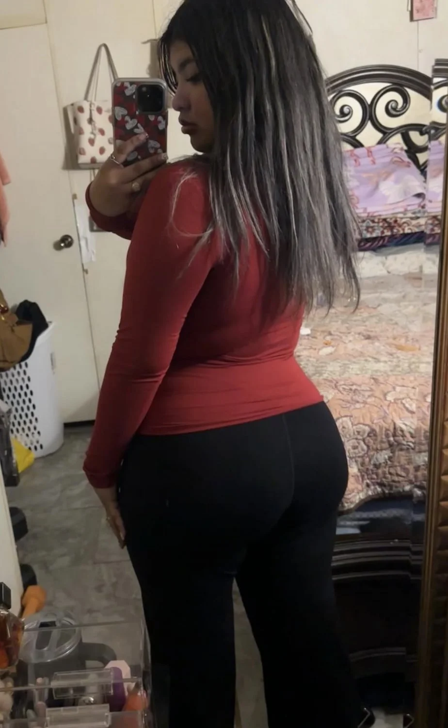 mexican baddie keeps sending her fat ass image 13
