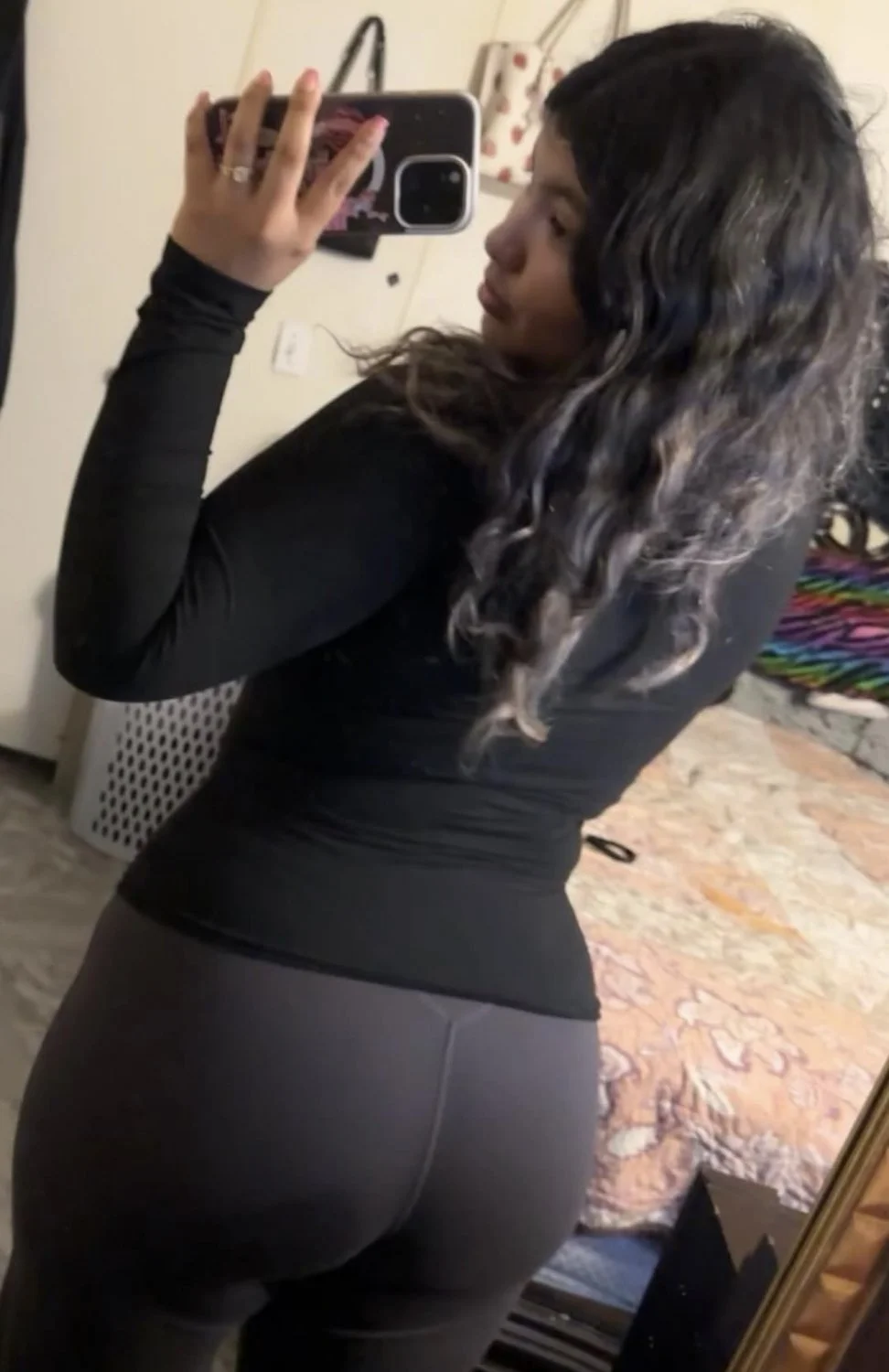 mexican baddie keeps sending her fat ass image 9
