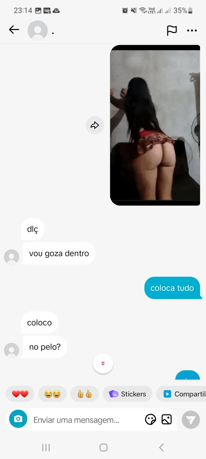 Larissinha na live pelada image 10