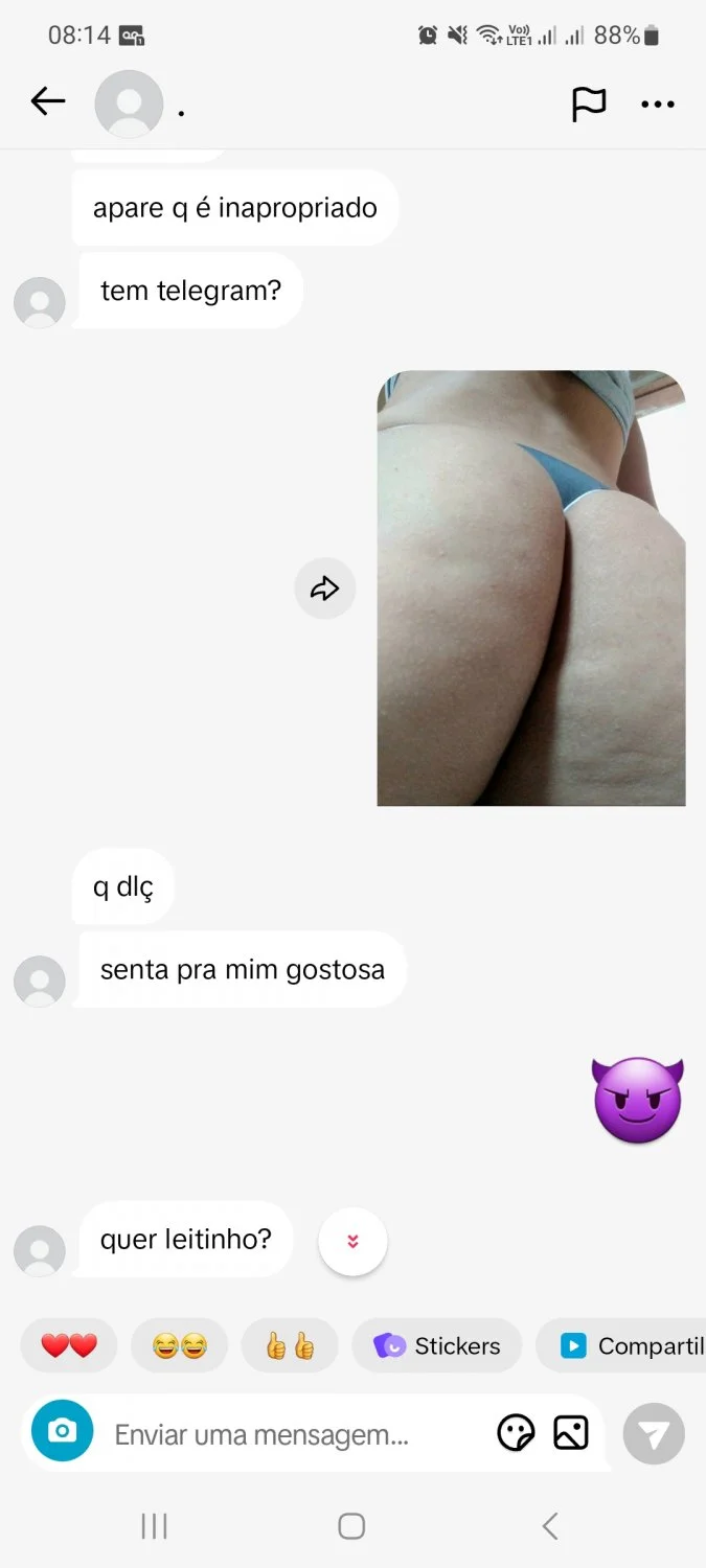 Larissinha na live pelada image 13
