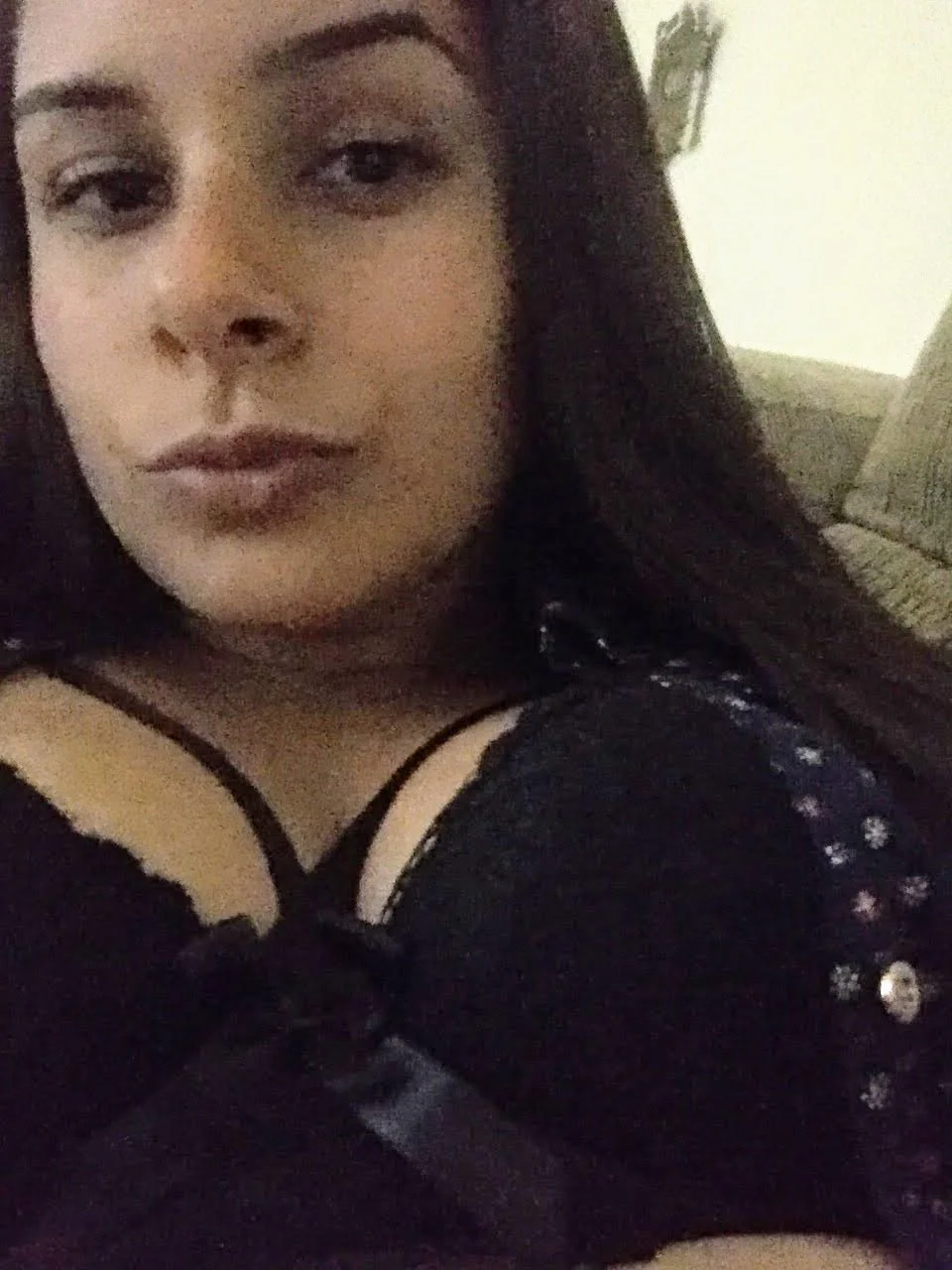 Larissinha na live pelada image 2