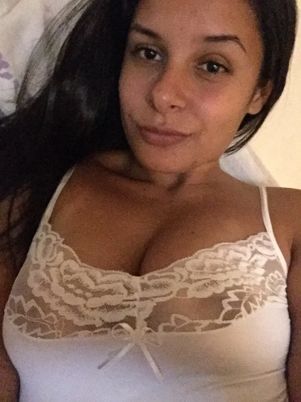 Larissinha na live pelada image 7