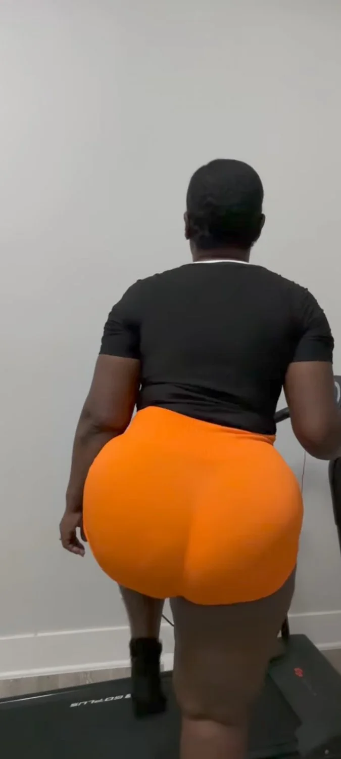 Bald head stranger granny workingout in tight ass booty shorts... image 3