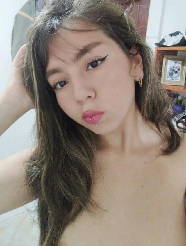 Novinha puta se exibiu pra macho e vazaram os nudes dela!!! novinha, vazou, vazados, vazada, amador main image