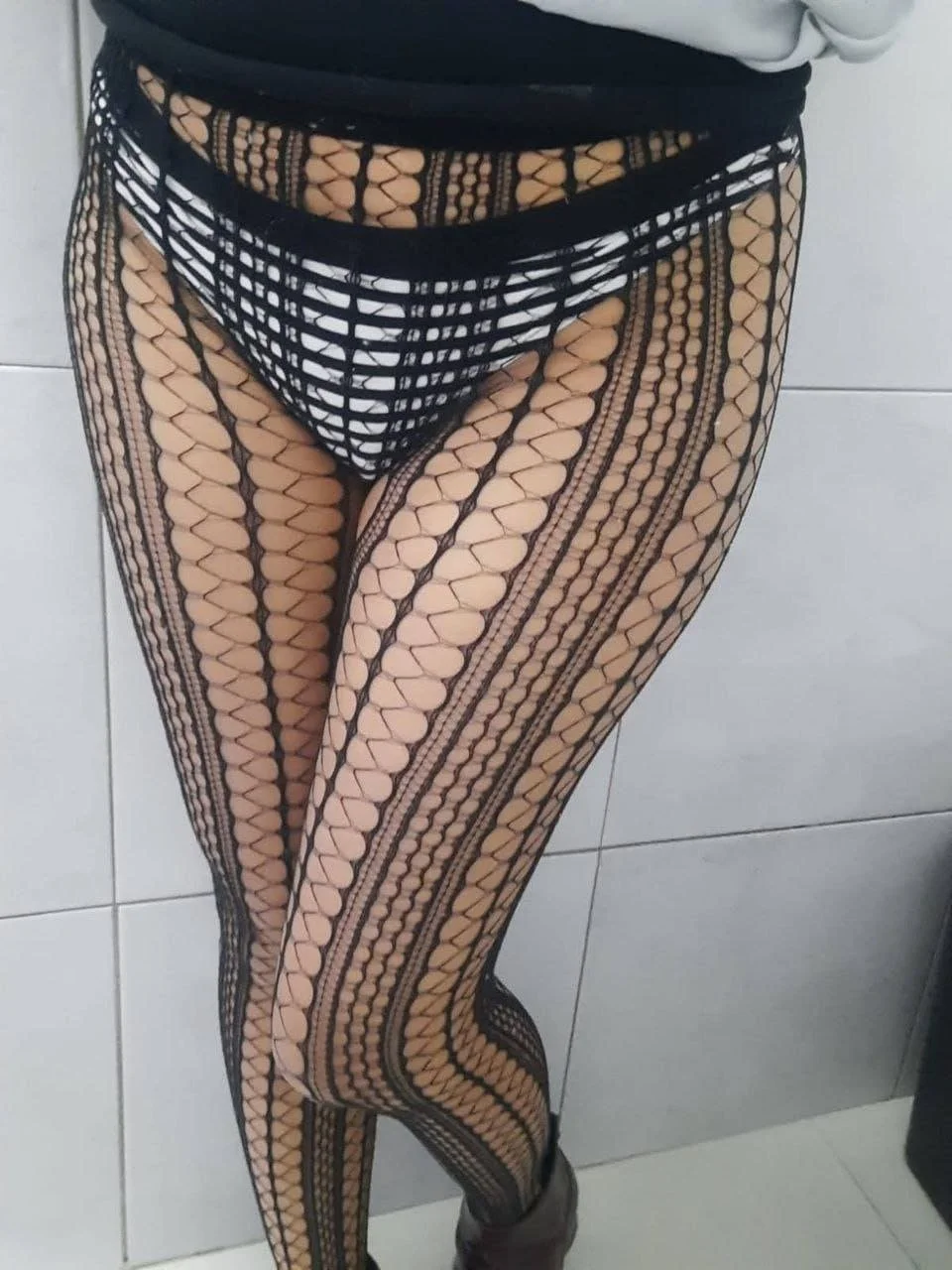Cornudo comparte a la perrita de su esposa image 12