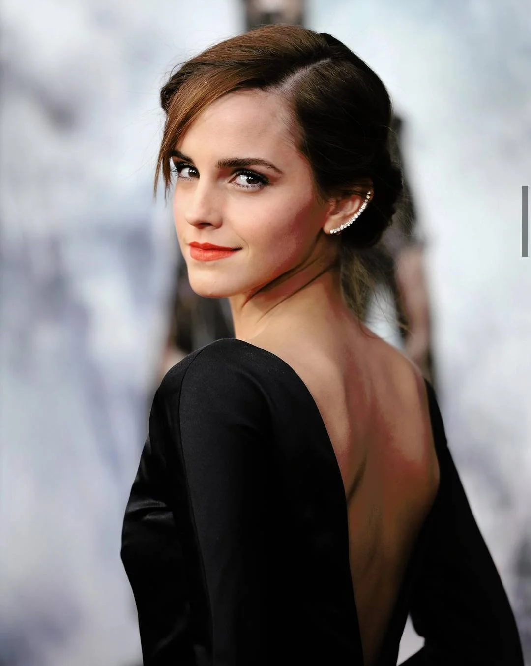 Emma Watson's back is enough for an emmagasm image 4