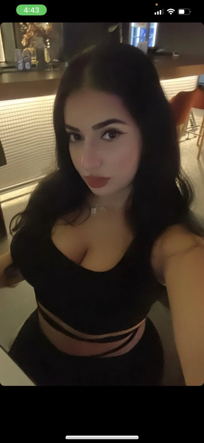 Iraqi whore leaked by brother image 12