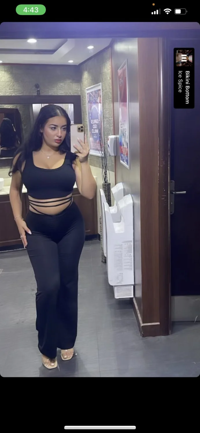 Iraqi whore leaked by brother image 13