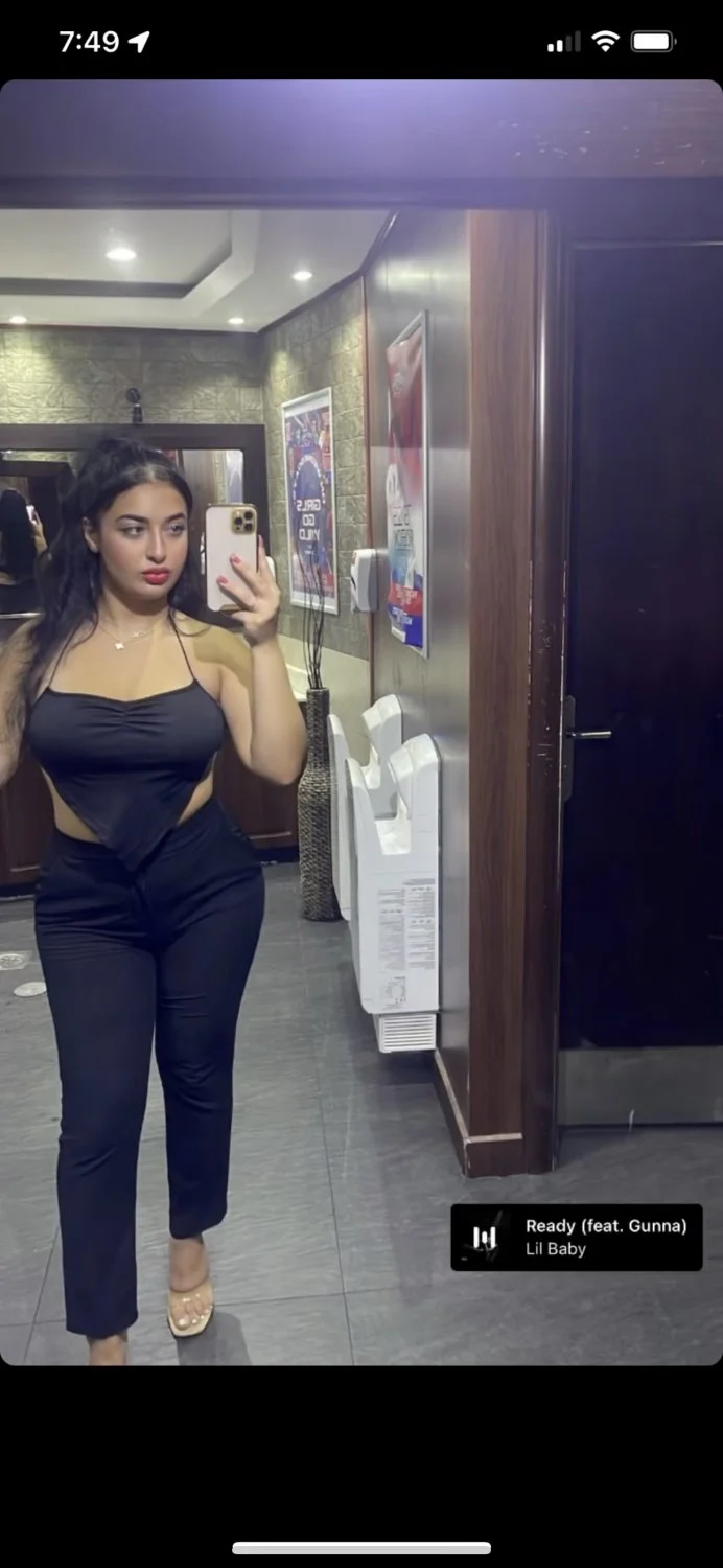 Iraqi whore leaked by brother image 8