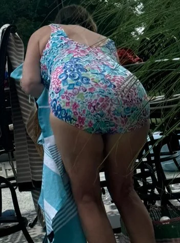 Milf image 6