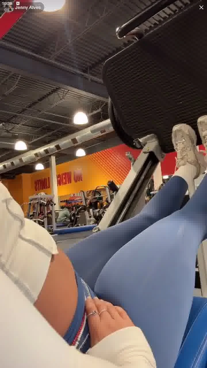 tiktok live j3nny4lv35 image 2