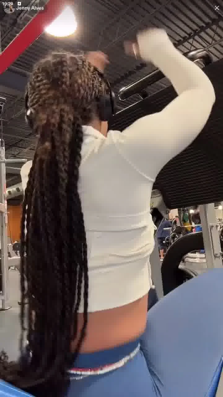 tiktok live j3nny4lv35 image 4
