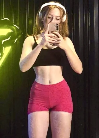 vazou novinhas gostosas de legging image 20