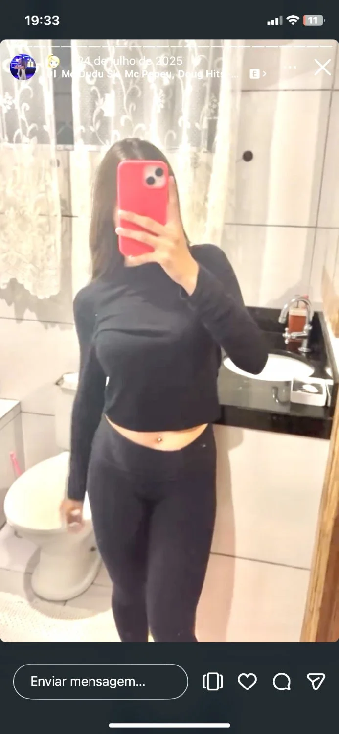vazou novinhas gostosas de legging image 3
