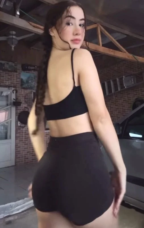 vazou novinhas gostosas de legging image 5