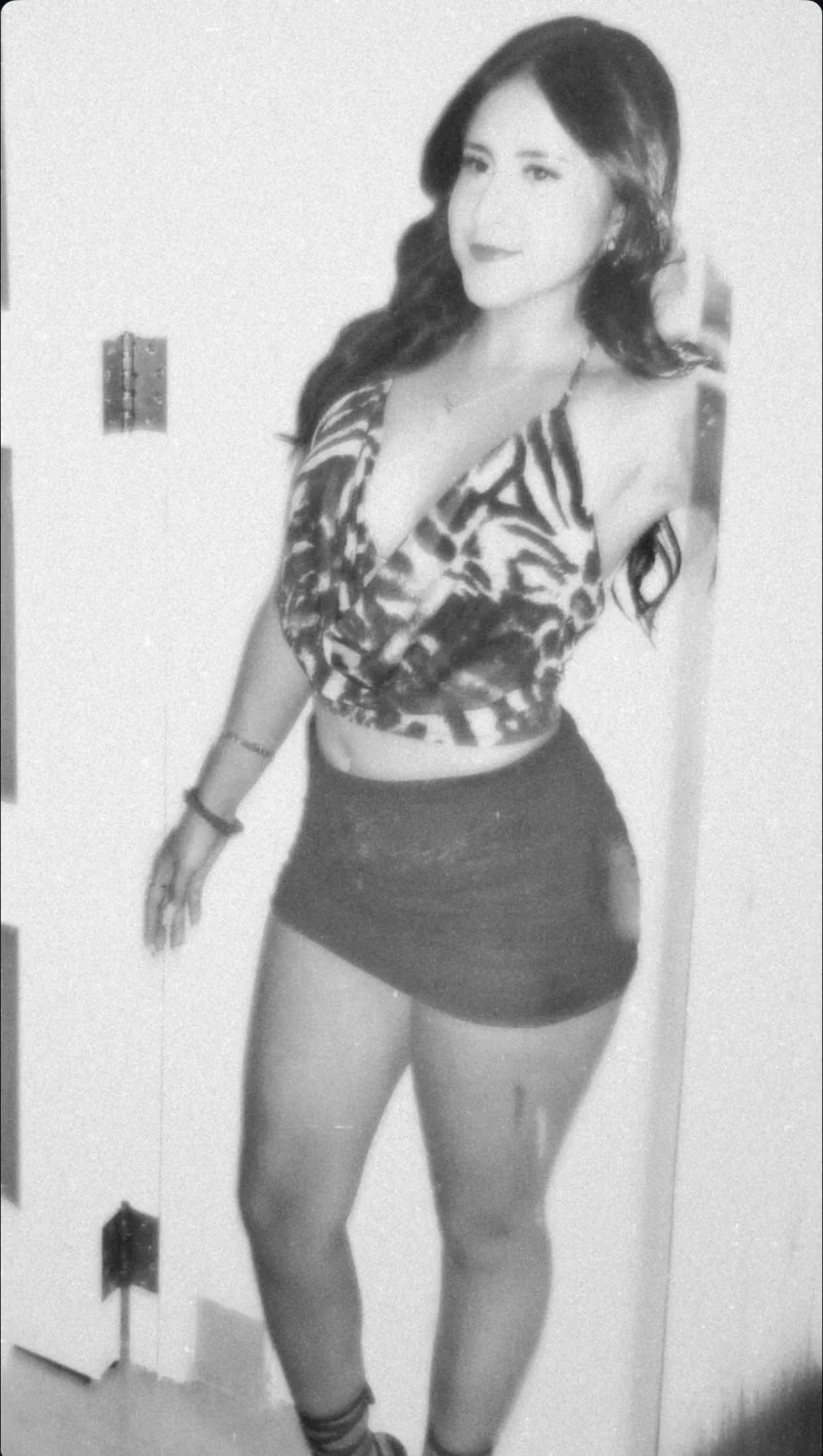 Pretty petite SoCal Latina Mexican baddie Dani image 7