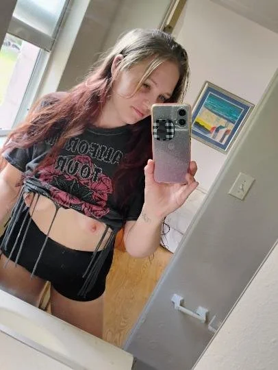Katie Lynn trashy whore image 21