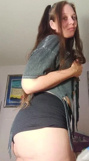 Katie Lynn trashy whore image 4