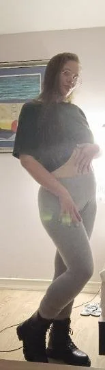 Katie Lynn trashy whore image 8