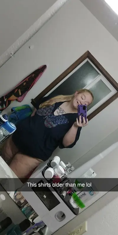 ☆ Snapchat Slut Shows Off Her Big Arreolas cover image