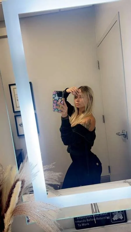 TikTok Cuties 205 image 40