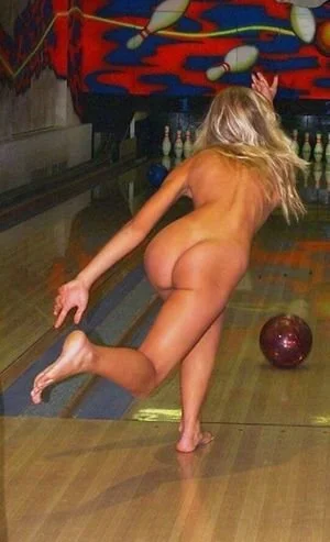Women playing Sports Naked image 26