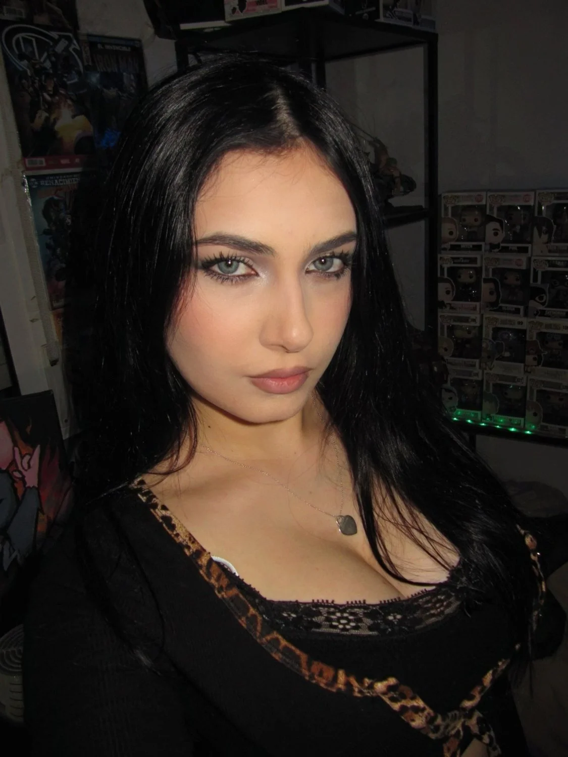 Hot streamers image 6