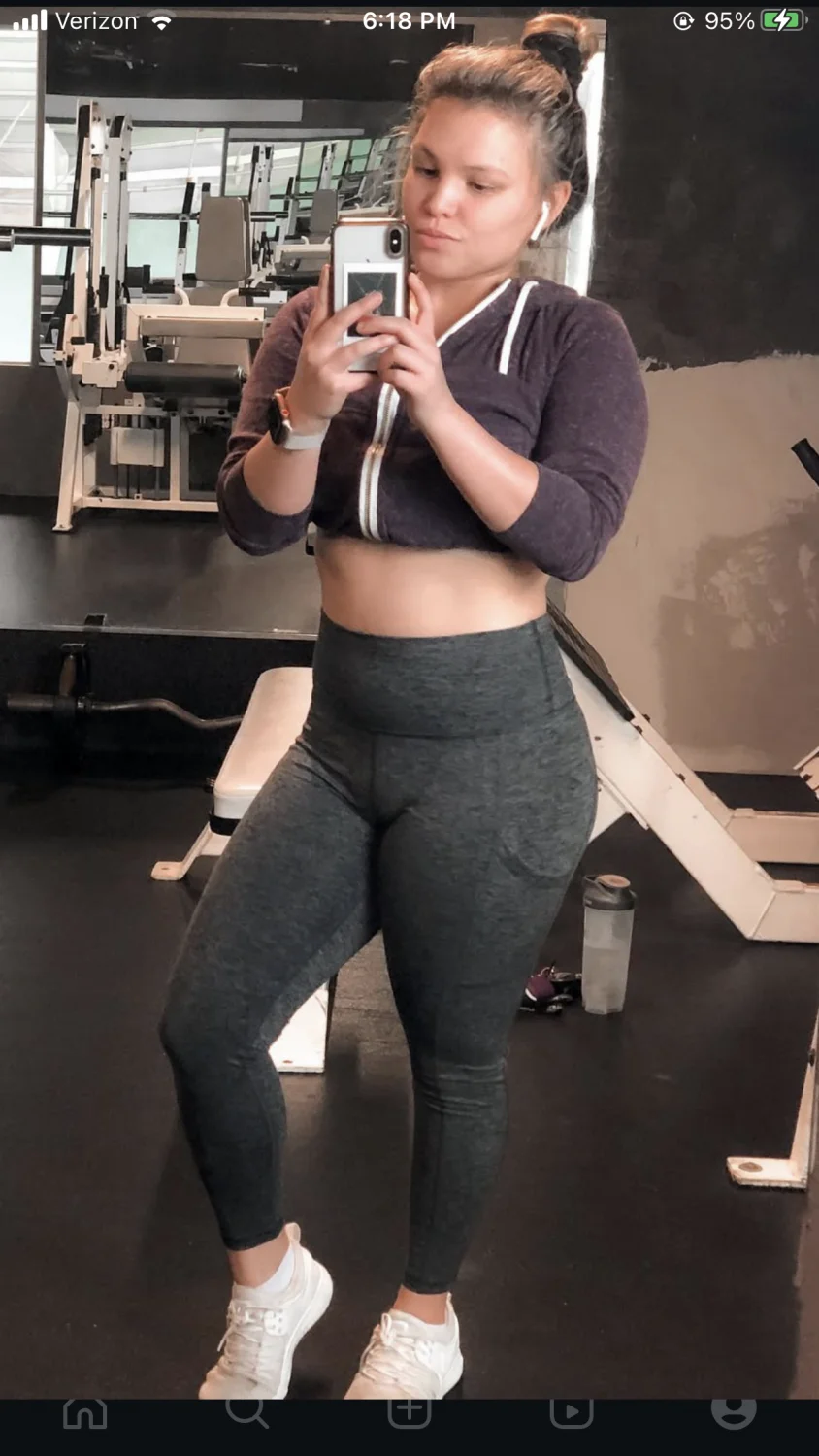My dream thighjob slut. Love her plump body and phat pussymound image 23