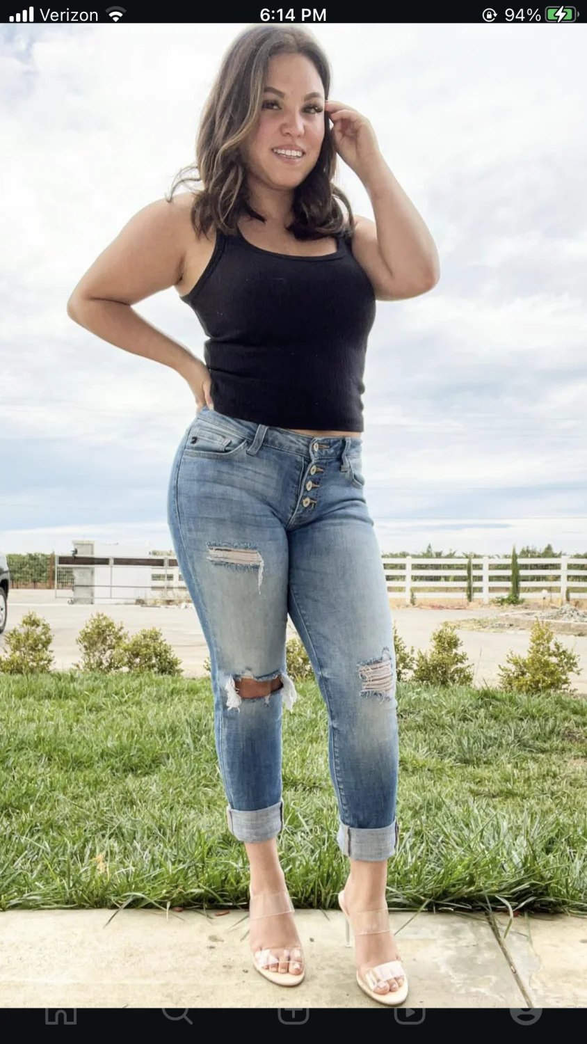 My dream thighjob slut. Love her plump body and phat pussymound image 24