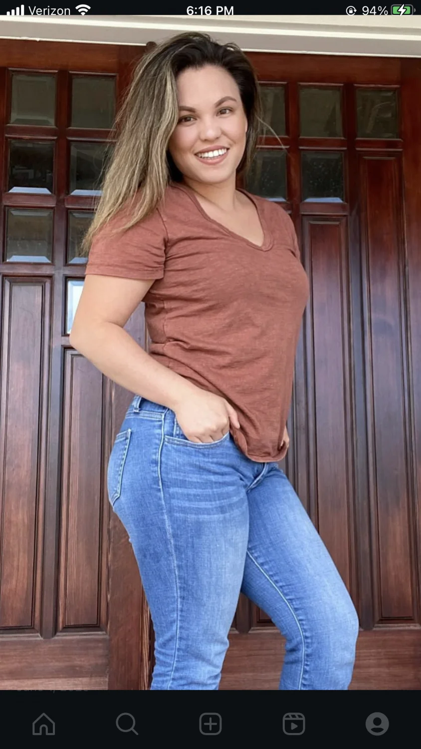 My dream thighjob slut. Love her plump body and phat pussymound image 7