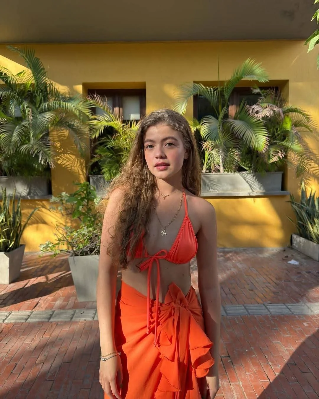 Hermosa rubia latina de buen culo image 36