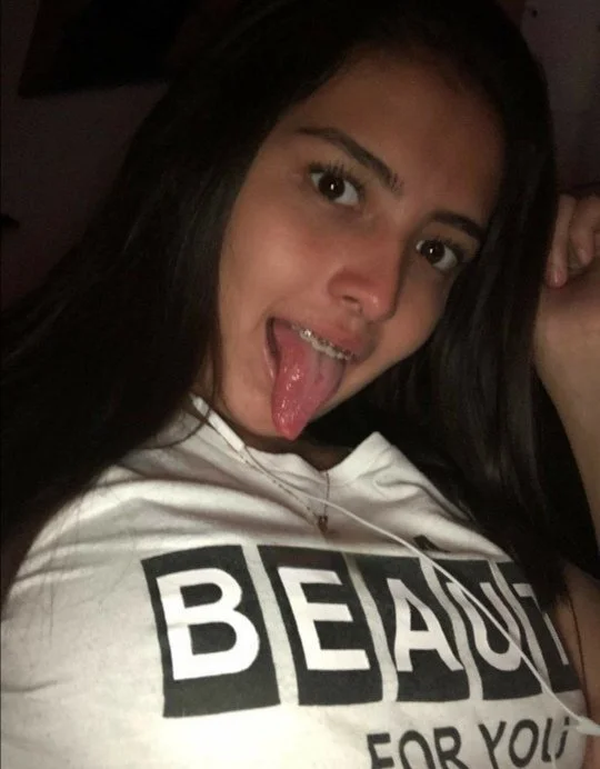 Latinas image 15