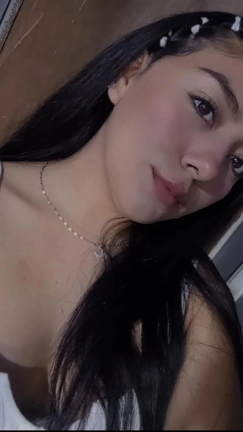 Latinas image 24