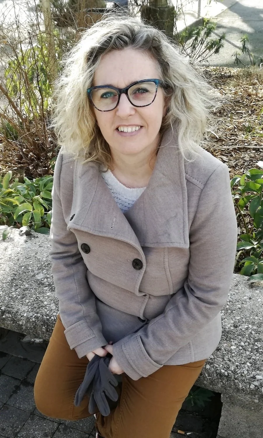 Thick Chubby Blonde Wife & Milf main image