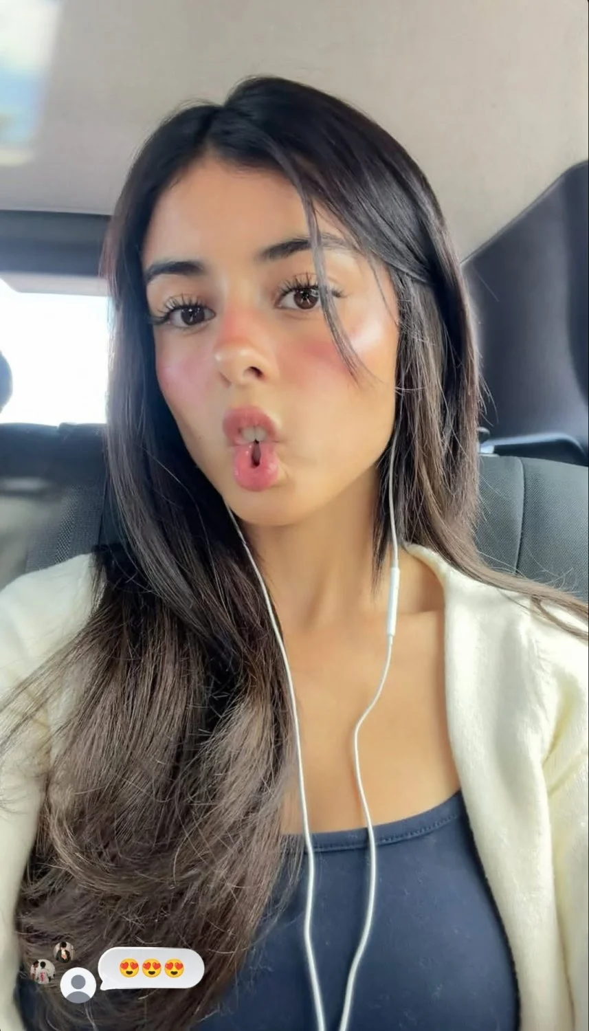Influencer latina pide tu semen en su caritaa 😋🤤🥵💦 image 12