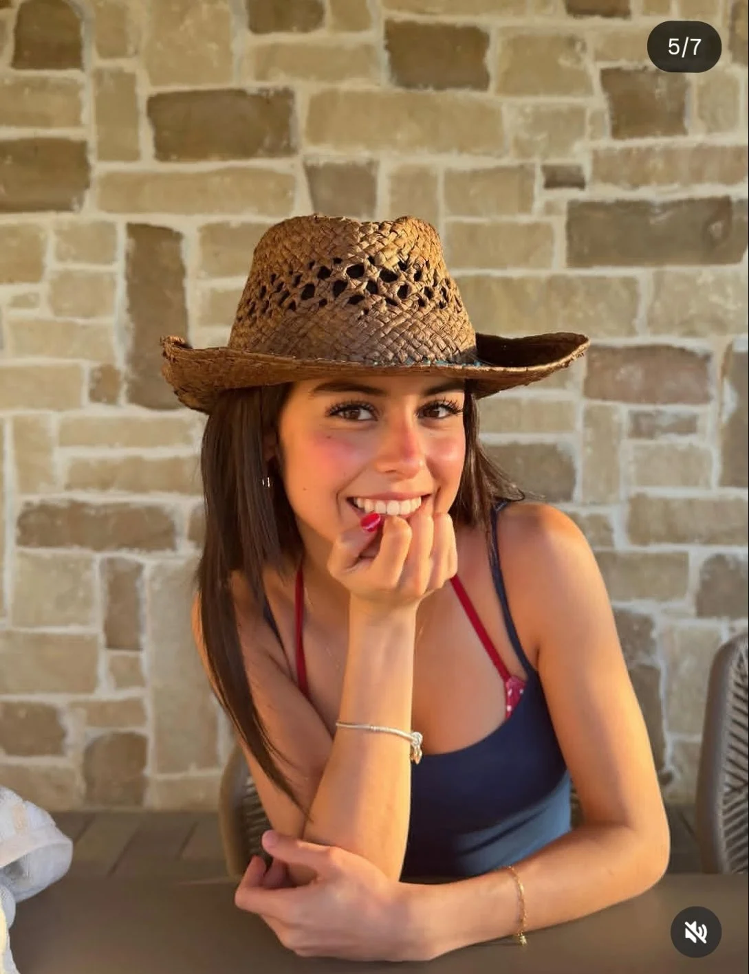 Influencer latina pide tu semen en su caritaa 😋🤤🥵💦 image 17