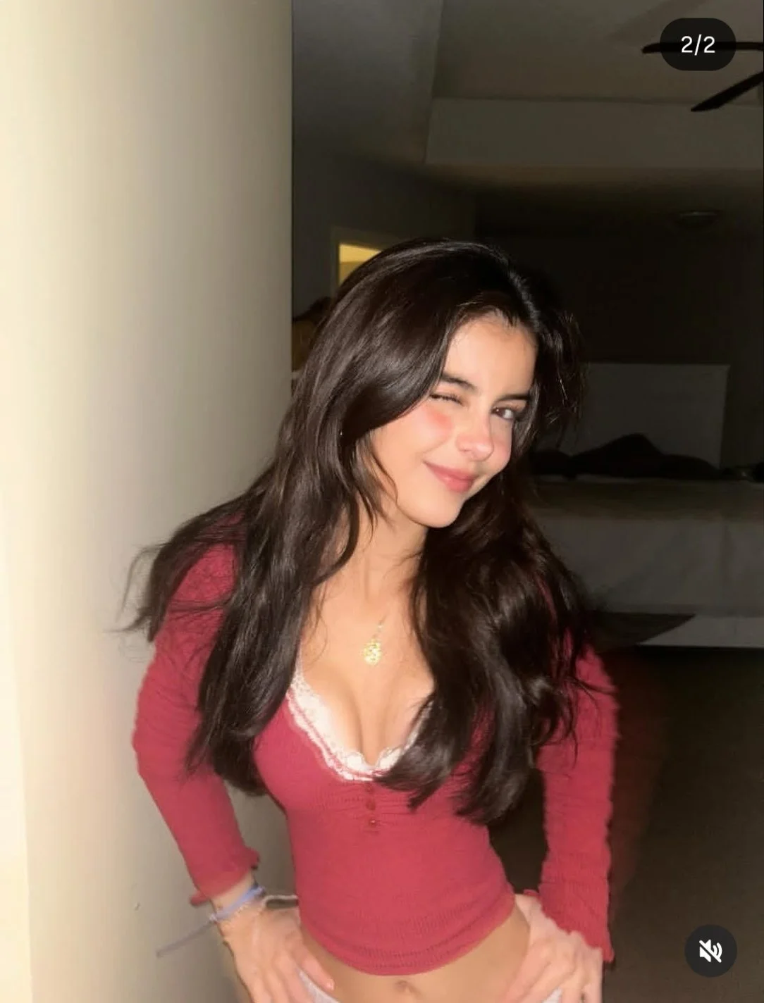 Influencer latina pide tu semen en su caritaa 😋🤤🥵💦 image 8