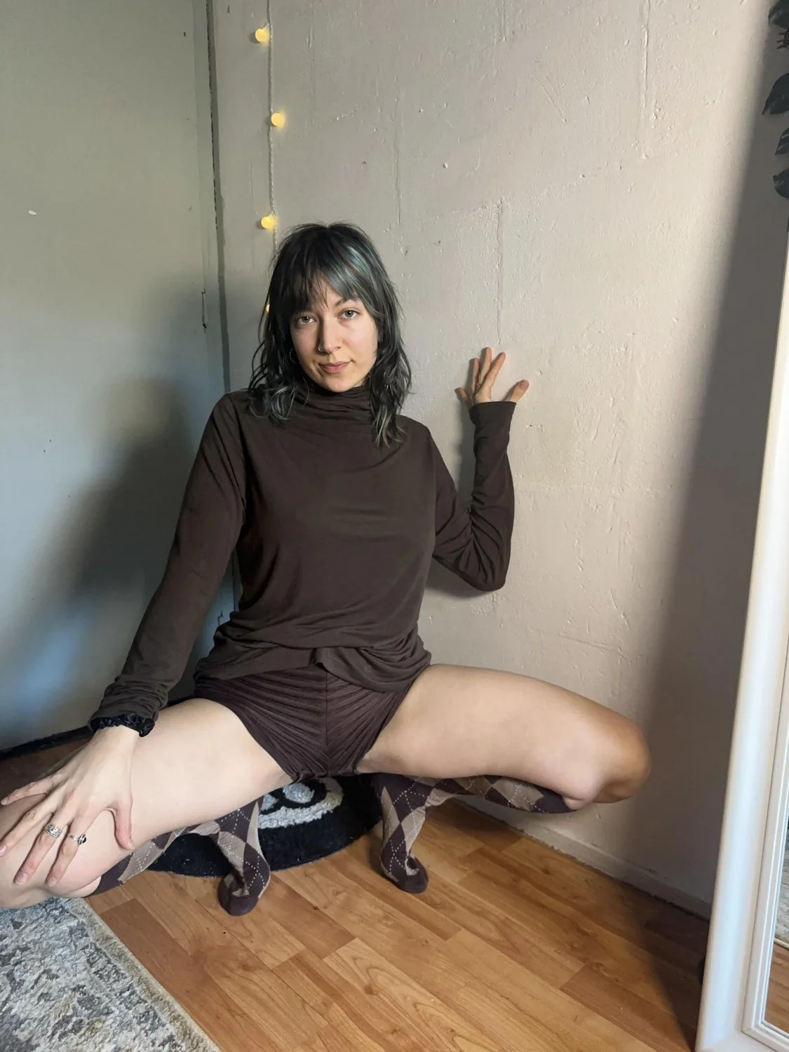 El cornudo me pide que exhibes este pedazo carne barata image 5