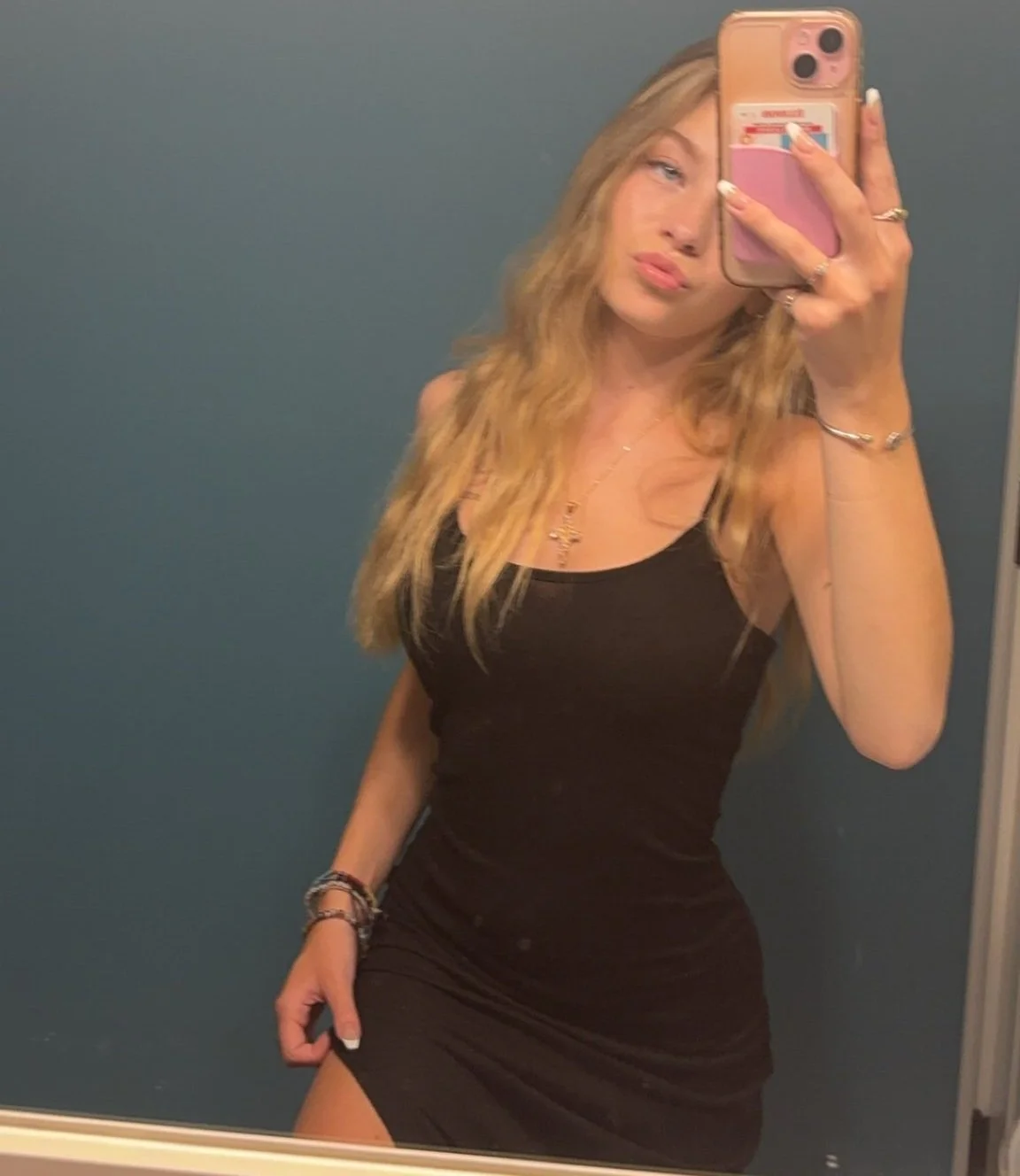 Ginger teen cutie sucks like a good slut main image