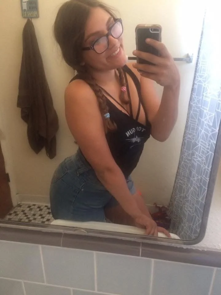 MissRiss Pt2 image 4