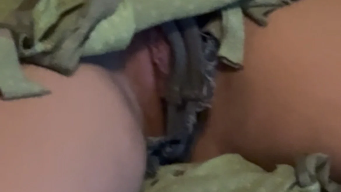 Little slut 2 with Sexy juicy pussy(close up) main image