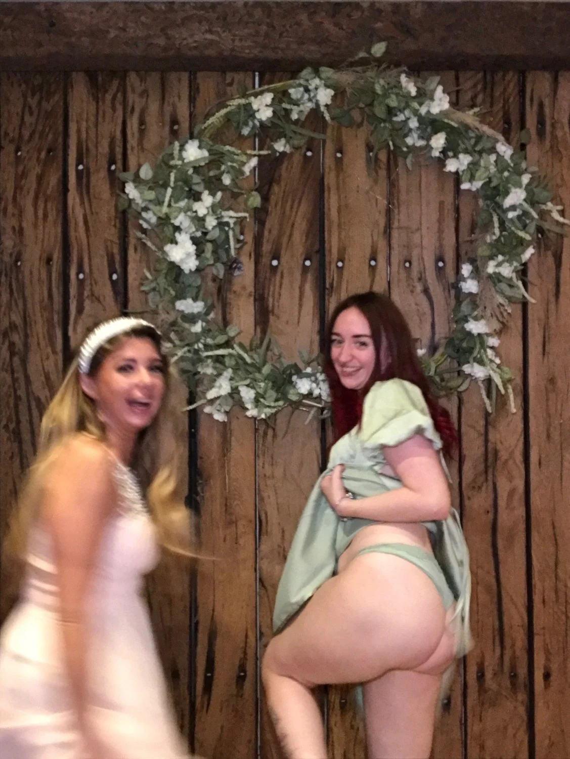 [Photobooth] Does the redhead like anal sex? 😍 image 5