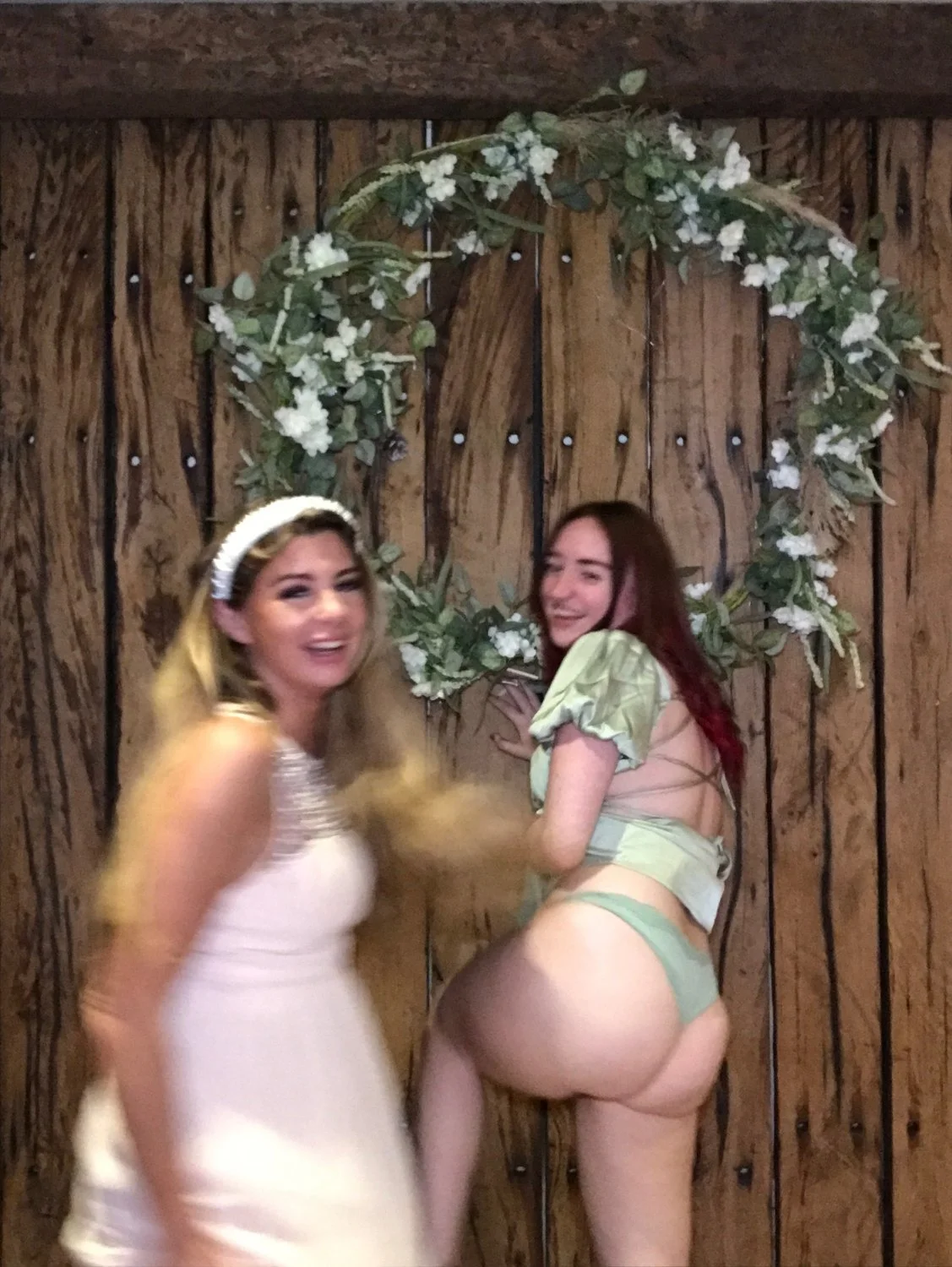 [Photobooth] Does the redhead like anal sex? 😍 image 6