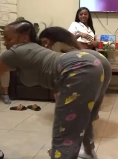 (Joi)mirah loves to show of her heavy nutty sexy donkey booty that’s made for bbc🤤nut 4 her cover image