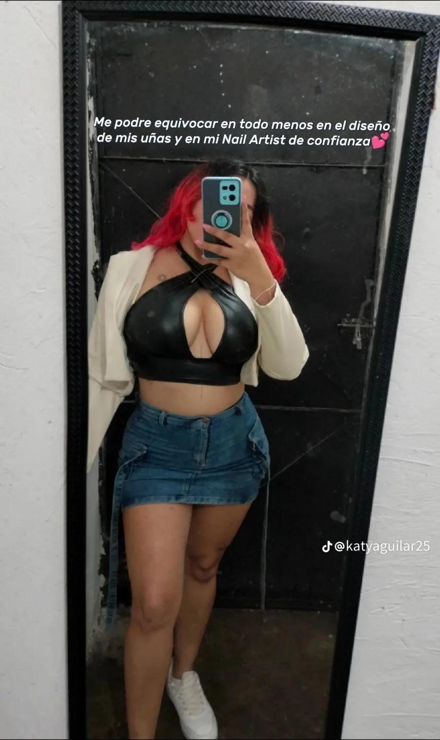 Alexa ceballos norrita peliroja de tetas perforadas le gusta tomarse fotos como la zorra que es image 13