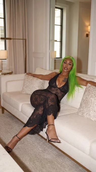 EBONY MOEEBABYYYY💚 image 18