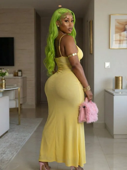 EBONY MOEEBABYYYY💚 image 19